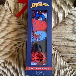 Marvel Spider-Man 7 days of cozy kid’s socks